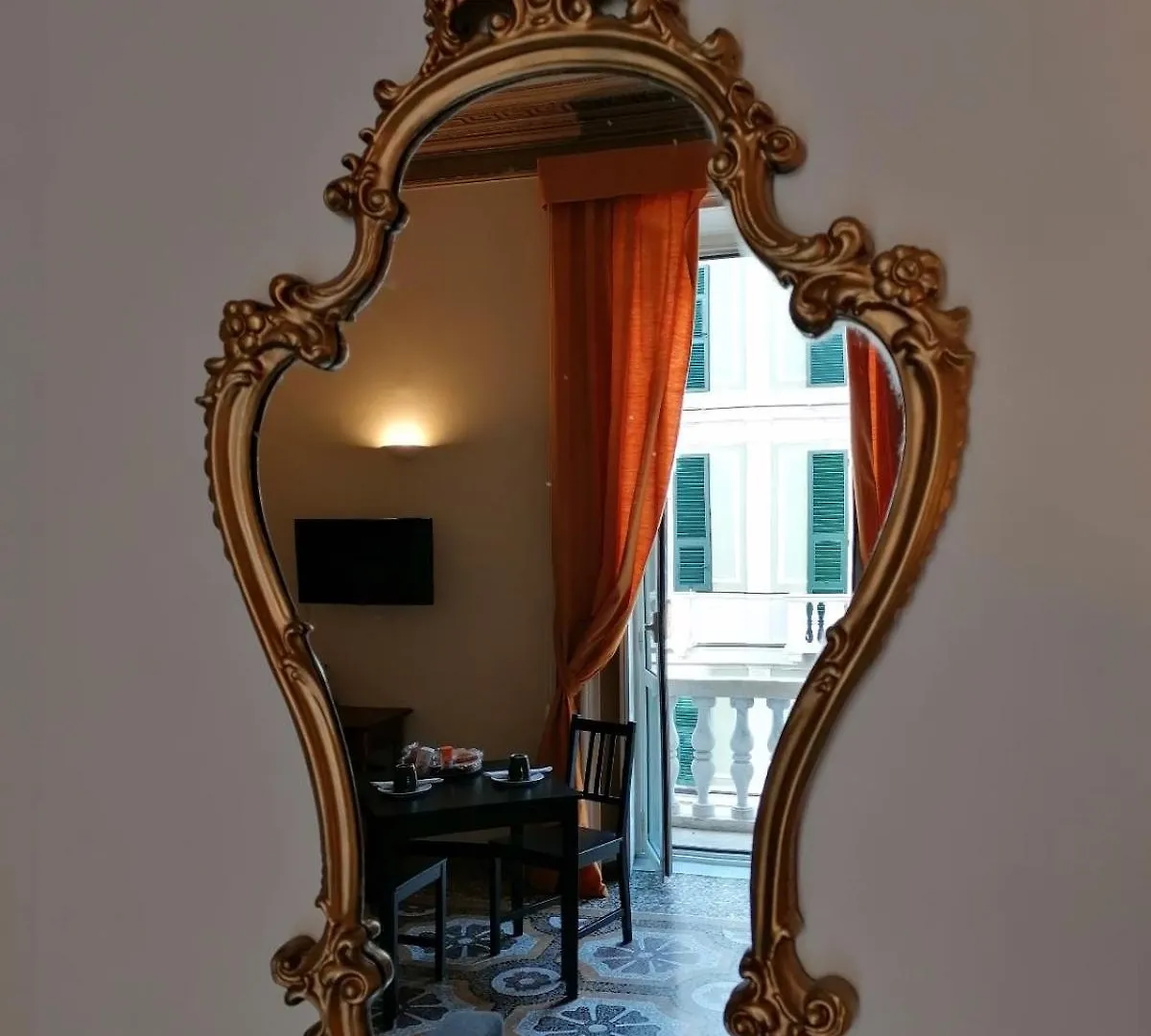 B&B Genova Centro 0*, Genoa